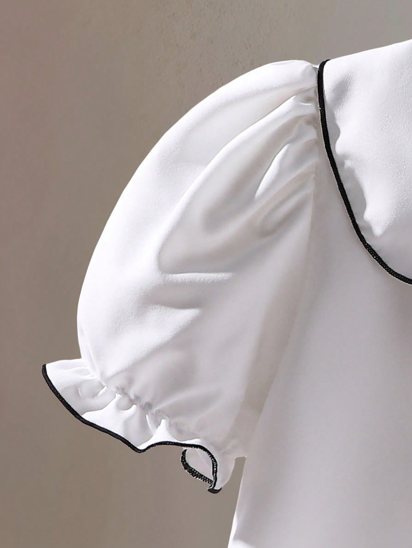 بلوزة للفتيات المراهقات، أكمام منتفخة مع تريم مكرم...