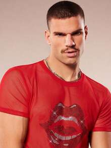 FeverCity Men's Round Neck Lip Print Mesh Casual Versatile Daily Wear Short Sleeve T-Shirt - Red - View 4