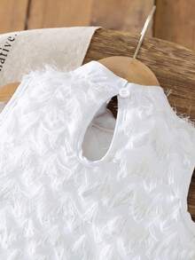 SHEIN Elladie kids 少女时尚羽毛流苏套装，蝴蝶结无袖上衣+配套短裤，优雅花卉蕾丝面料，舒适的夏季服装 - 白色 - 查看 5