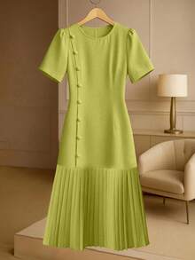 GlowEve CURVE Plus Size Women Elegant Solid Color Pleated Short Sleeve Dress - Olive Green - View 1
