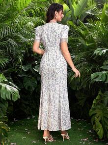 Modelyn Elegant V-Neck Ruched Waist Ditsy Floral Fishtail Hem Dress, Flattering & Sexy - Multicolor - View 5