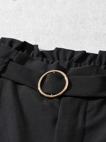 SHEIN PETITE CURVE 大码女式蕾丝边优雅腰带配金属扣短裤 - 黑色 - 查看 3