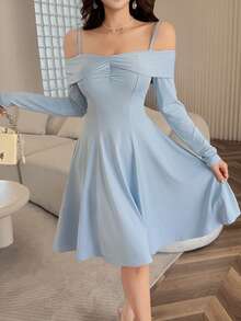 Feyla 新款法式甜美露肩吊带长袖优雅收腰A字连衣裙 - 淺藍色 - 查看 1