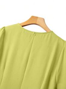 GlowEve CURVE Plus Size Women Elegant Solid Color Pleated Short Sleeve Dress - Olive Green - View 5