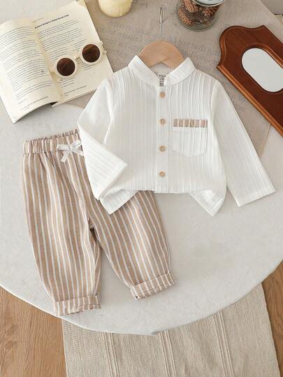 SHEIN Vintaside Kids 2pcs Baby Boys Collared Short Sleeve Shirt With Buttons, Pockets T-Shirt Top Paired With Elastic Waist Shorts, Casual Retro Loose Comfortable Outfit, Summer New Arrival Baby Casual Sets Toddler Suit Set Boys Vacation Outfit Sets Baby Boy Boho Clothes Baby Boys Baby Arabic Clothing Baby Boy Party Baby Clothes Sets Baby Unisex Clothes Neutral Baby Clothes Baby Boy Suit Set Long Pants With Shirt Toddler Linen Set Boy