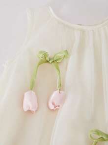 SHEIN Vintaside Kids Đầm lưới không tay màu mơ mùa hè cho bé gái, điểm xuyết họa tiết hoa tulip, thích hợp mặc hàng ngày. - Màu be - Xem 6