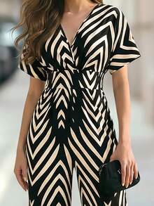 Balvessa Bộ jumpsuit nữ dáng rộng, ống rộng, cổ chữ V, tay ngắn, cạp cao, phối màu tương phản. - Nhiều màu - Xem 6