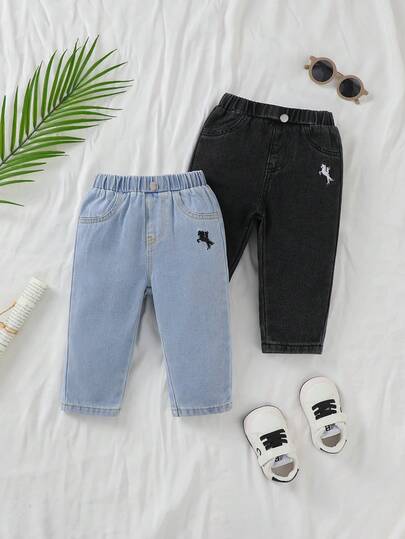 SHEIN Set de 2 pantalones vaqueros rectos y cómodos de pierna suelta, de color blanco y negro, para niños pequeños, de uso versátil y casual