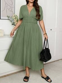 SHEIN LUNE Đầm midi cổ chữ V dệt họa tiết cỡ lớn, đầm màu xanh lá cây nhạt, đầm hè màu xanh lá cây cho nữ, đầm xanh lá cây đi nghỉ mát, đầm màu ô liu, đầm dài đến mắt cá chân cho nữ, đầm đi nghỉ mát cho nữ, đầm hè cho nữ, đầm thường ngày cho nữ, đầm nữ thanh lịch, đầm cổ điển cho nữ, trang phục trang trọng, trang phục hè cho nữ, bộ trang phục đi nghỉ mát cho nữ, đầm nghỉ mát cho nữ, đầm dài thường ngày cho nữ, đầm maxi thường ngày, đầm hè cho nữ, trang phục hè cho nữ. - màu xanh lá - Xem 5