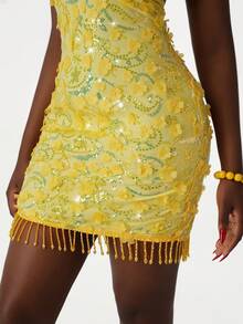 Amplova Party Decal Backless Deep V Sexy Mini Bodycon Dress - Yellow - View 5