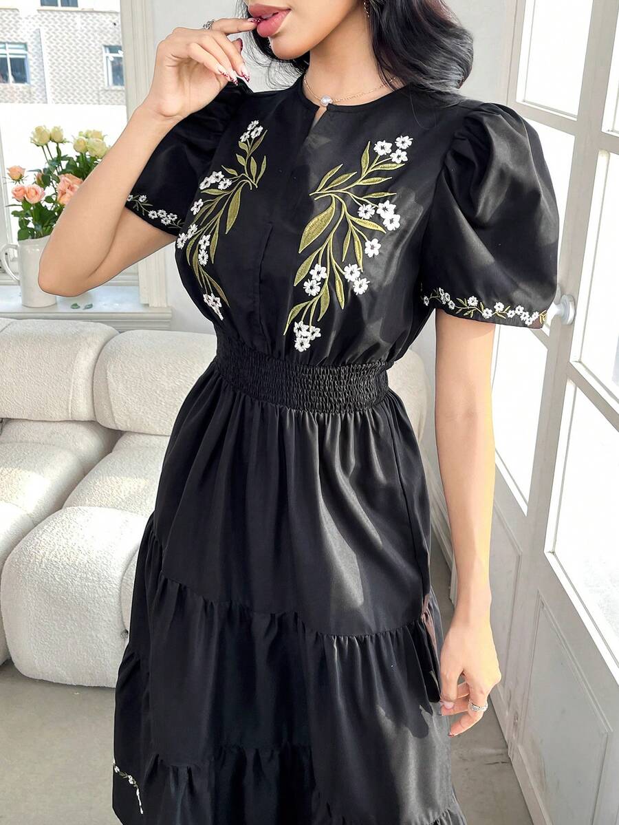 Yasmyna New Embroidered Waist-Cinched A-Line Comfortable Casual Beach Holiday Everyday Dress - Black - View 1