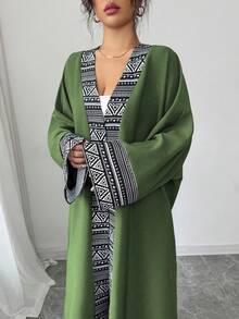 Yasmyna Women's Patchwork Print Long Sleeve Loose Arabic Abaya - Green - View 4