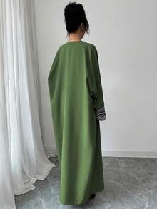 Yasmyna Women's Patchwork Print Long Sleeve Loose Arabic Abaya - Green - View 2