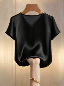 SHEIN Franclia 女士新款V领短袖珍珠装饰宽松露脐上衣 - 黑色 - 查看 2