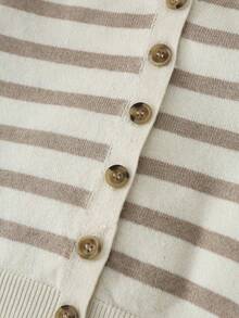 Franclia 2022春夏休闲宽松韩版简约日常通勤撞色条纹V领背心叠穿无袖上衣，活力优雅女士薄款开衫 - 卡其色 - 查看 7