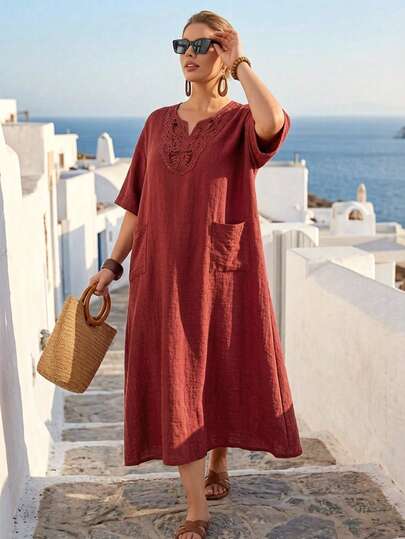 Linhara CURVE 大码V领刺绣贴袋短袖连衣裙