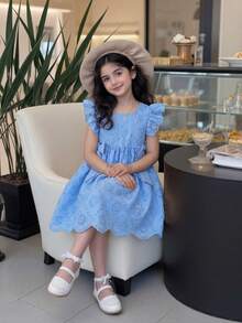 Elladie kids Vestido estilo princesa azul marinho com estampa de bolinhas vazadas, gola quadrada, mangas curtas, cintura marcada e laço decorativo (ideal para ocasiões casuais, festas de aniversário ou para a escola). Ideal para primavera/verão. Laço nas laterais. Corte em A. - Azul - Ver 7