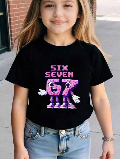 女童休闲简约“67”图案印花短袖圆领T恤，适合外出穿着；黑色短袖上衣，“Six Seven”上衣，适合夏季及所有季节穿着。