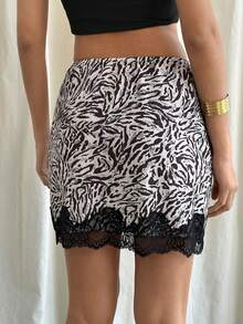 Siren Gaze Women's Lace Detail Zebra Print Skirt, Elegant Skirt, Fashionable Zebra Print Pajama Skirt With Delicate Lace Trim Comfortable Sleepwear Bottoms , Graduation Ceremony, Going Out Outfits, Wedding, Party, Summer - Black and White - View 2