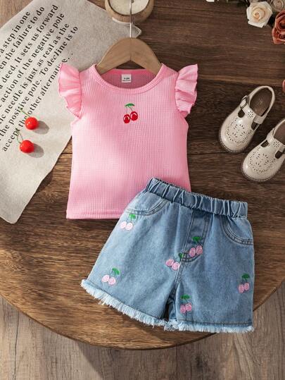 SHEIN Summer New Baby Girls 2pcs Set Sweet Cute Round Neck Ruffle Sleeve T-Shirt + Embroidered Denim Shorts, Suitable For Daily, Casual, Travel Wear