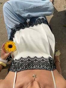 GalTyme 2026春夏新款休闲外出日常穿着派对约会生日音乐节返校通勤度假情人节新年多场合可穿缎面蕾丝拼接宽松不对称香槟色大码吊带背心 - 黑與白 - 查看 6