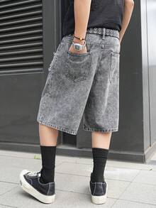 Manfinity EMRG Men's Casual Street Style Embroidered Frayed Hem Dark Grey Denim Shorts - Dark Grey - View 6