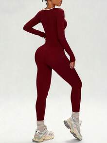 Dewbera Women's Contrast Color Design Sexy Figure-Flattering Sports Fitness Yoga Jumpsuit Active Wear Jumpsuit Seamless Jumpsuit Burgundy Workout Set Cut Out Jumpsuit Red Workout Jumpsuit - Burgundy - View 2