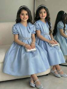 优雅不对称袖纯色连衣裙，适合少女穿着，配有腰带、水晶花朵和金属装饰，适合参加派对和重要活动。 - 藍色 - 查看 8