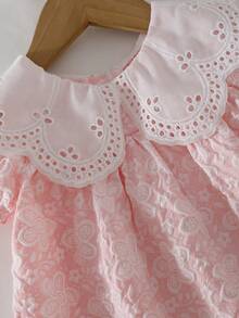 SHEIN Vintaside Kids 2026新款优雅纯色提花短袖荷叶领高腰A字公主裙，宽松版型，花卉蕾丝饰边，镂空褶皱面料，适合旅行、度假、派对、生日礼物、夏季穿着，面料柔软舒适。 - 粉色 - 查看 8