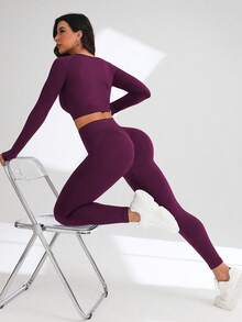 Easithlete Bộ đồ thể thao nữ tối giản, màu trơn, gồm áo croptop và quần legging có lỗ xỏ ngón tay cái. - Màu đỏ tím - Xem 6