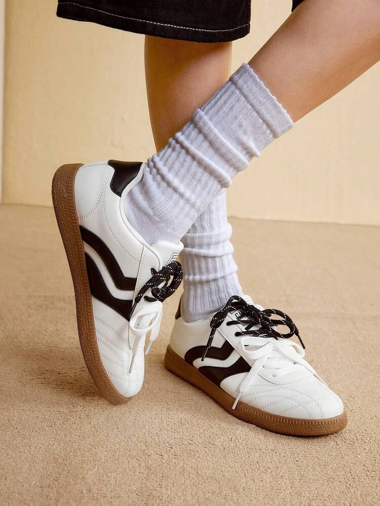 CUCCOO EASI Women's Casual Contrast Color Comfortable Sports Sneakers For Daily Wear For Christmas