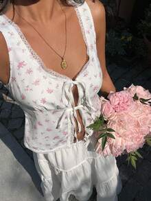 Sunnyshic 复古法式浪漫田园风纯可爱甜美性感柔美少女度假休闲约会购物花卉蕾丝拼接无袖V领修身吊带背心，春夏秋季 - 彩色 - 查看 6