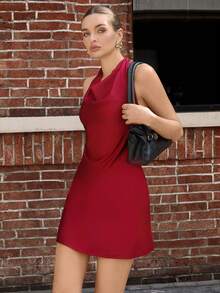 Đầm nữ thời trang cổ khoét sâu, hở vai, không tay, thiết kế dây kim loại, thích hợp cho hẹn hò, tiệc tùng, ăn tối, mùa xuân/hè. - Màu Đỏ Sâu - Xem 5