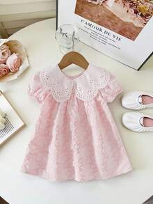 SHEIN Vintaside Kids 2026新款优雅纯色提花短袖荷叶领高腰A字公主裙，宽松版型，花卉蕾丝饰边，镂空褶皱面料，适合旅行、度假、派对、生日礼物、夏季穿着，面料柔软舒适。 - 粉色 - 查看 5