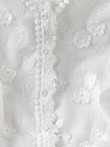 Easowa Curve 大尺碼女款夏季白色優雅絲滑婚禮賓客刺繡蕾絲V領無袖上衣，波希米亞風鏤空上衣休閒辦公收腰背心 - 白色 - 查看 7
