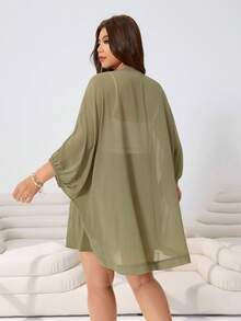 Solflare 三件套：宽松雪纺蝙蝠袖外套、弹力针织背心和舒适棉质短裙，适合休闲、派对、通勤、音乐节、返校、度假、街头穿搭等多种场合，灰绿色可选，大码尺码。 - 彩色 - 查看 2