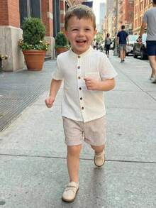 Souflis Souflis 2 peças/Conjunto Menino Jovem 4-7 Anos Estilo Francês Camisa de Colarinho Listrado Texturizado Branco Combinada com Shorts Listrados Tecidos, Conjunto Confortável e na Moda - Multicolorido - Visão 2
