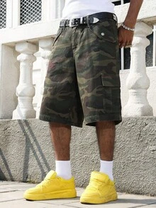 Manfinity EMRG 男士休闲街头风刺绣多口袋迷彩牛仔短裤 - 軍綠色 - 查看 5