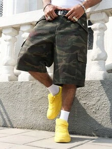 Manfinity EMRG 男士休闲街头风刺绣多口袋迷彩牛仔短裤 - 軍綠色 - 查看 8