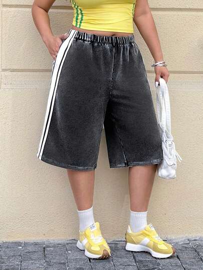 Muchica Plus Size Women Striped Elastic Waist Casual Loose Straight Pants, Spring/Summer,Carnival Women Look 2026,Going Out Outfits, Holiday Outfits,Black,Washed Distressed Mid-Length Shorts