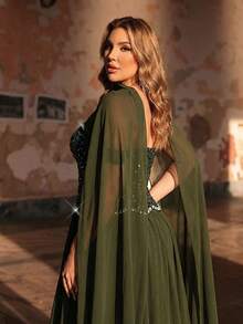 Glamrae Plus Size Elegant Luxurious Green Beaded & Sequin Patchwork Chiffon Flare Sleeve Maxi Dress, Suitable For Wedding, Party, Vacation, Ball, Evening Gown (Heavily Embellished Design) - Green - View 4