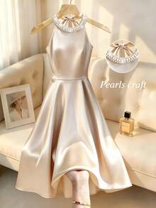 Franclia 优雅通勤圆领无袖醋酸纤维串珠后背系带修身休闲派对连衣裙（女款） - 杏色 - 查看 1