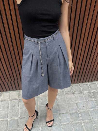 Maija Women's Solid Color Pleated Pocket Loose Casual Shorts