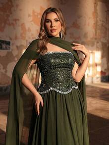 Glamrae Plus Size Elegant Luxurious Green Beaded & Sequin Patchwork Chiffon Flare Sleeve Maxi Dress, Suitable For Wedding, Party, Vacation, Ball, Evening Gown (Heavily Embellished Design) - Green - View 1