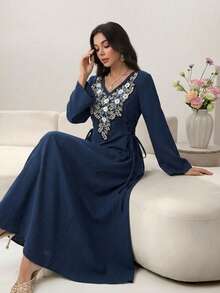 Đầm xòe kiểu Ả Rập thắt eo, thêu và đính cườm cầu kỳ dành cho nữ. - Xanh đậm - Xem 6