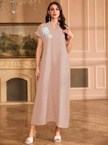 Al Najma 刺绣领花卉插肩袖立领优雅连衣裙 - 粉色 - 查看 4