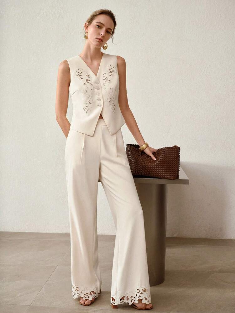 WOMEN'S SPRING NEW ARRIVAL ELEGANT MINIMALIST SLEEVELESS HOLLOW EMBROIDERED VEST BLAZER