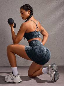 Powerista 女士极简时尚运动文胸短裤套装，休闲日常穿着运动服健身套装，包含短裤和上衣，运动短裤套装，女士二合一健身套装，女士健身服，女士运动服套装，女士运动短裤套装 - 深灰色 - 查看 4