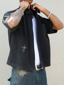 Manfinity EMRG Men's Casual Street Style Embroidered Loose Denim Short Sleeve Shirt - Black - View 4