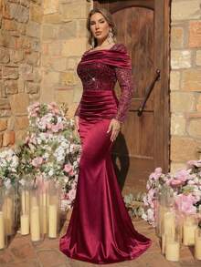 Glamrae Đầm cỡ lớn sang trọng, thanh lịch màu đỏ tía thêu sequin, chất liệu satin, cổ áo bất đối xứng, dáng ôm sát, chân váy đuôi cá với viền bèo nhún và đuôi dài, phù hợp cho bữa tối trang trọng, tiệc độc thân, hẹn hò, dạ hội, kỳ nghỉ, đám cưới. Đầm màu đỏ tía cho đám cưới. - Màu Đỏ Sâu - Xem 2